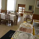ホテル Alpi